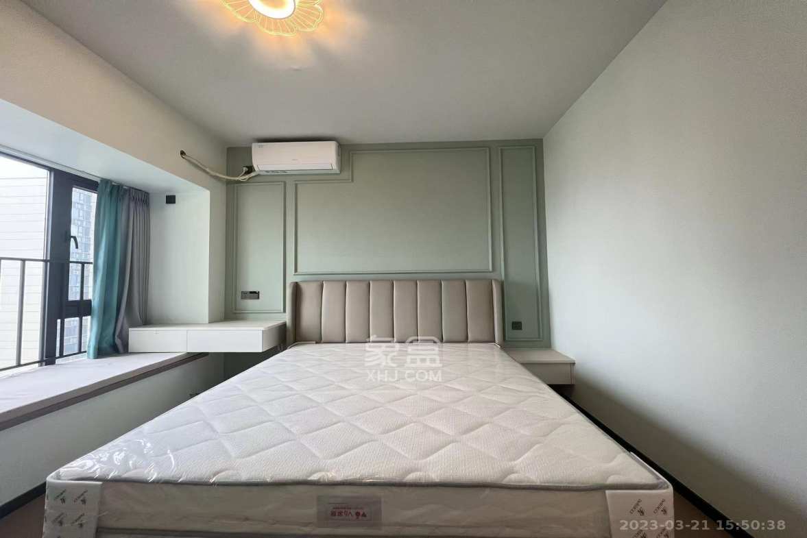 时代梅溪领峰  4室2厅2卫   4500.00元/月室内图