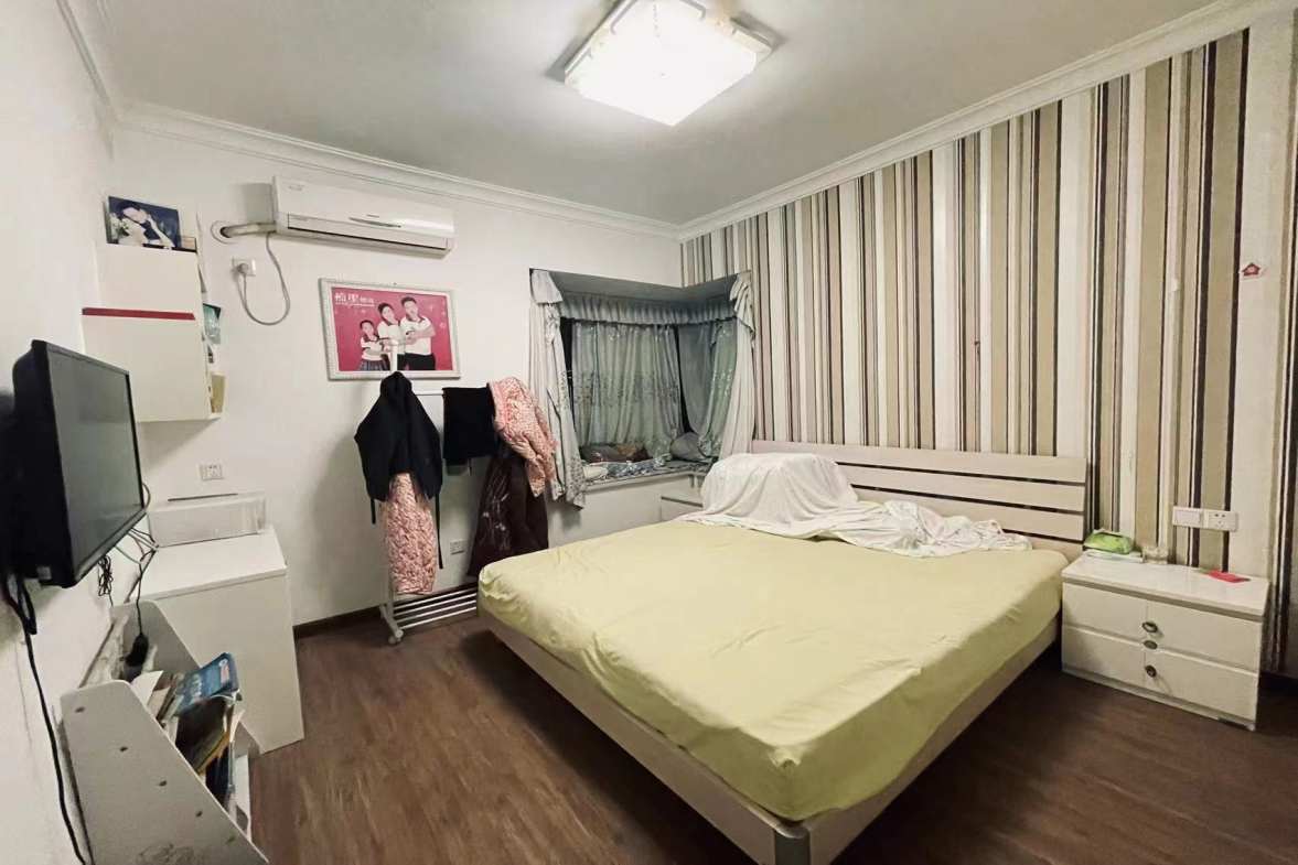 梓湖观邸  3室2厅2卫   2800.00元/月室内图