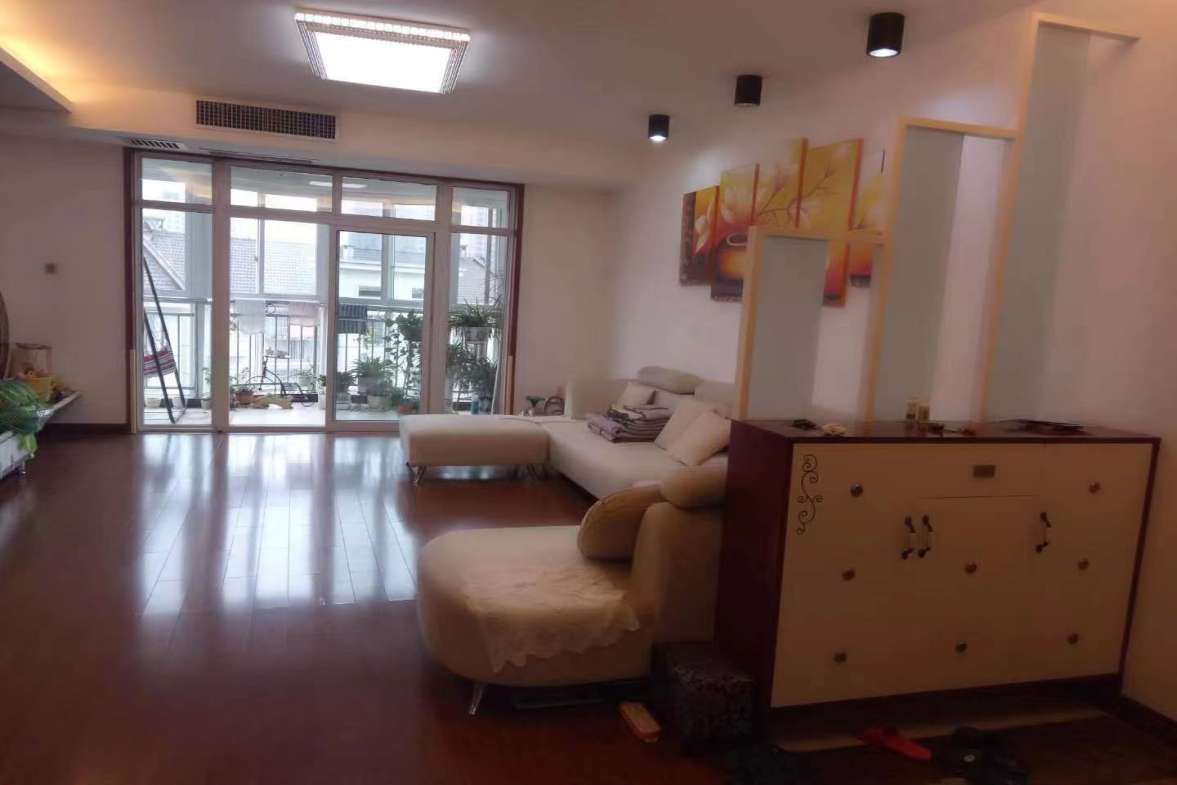 广德花苑 3室2厅3卫 2000.0元/月 广德花苑 3室2厅3卫 2000.0元/月室内图