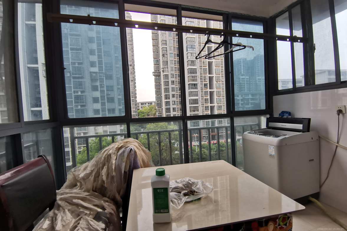 圣华名城建设北路110号  3室2厅2卫   1500.00元/月室内图