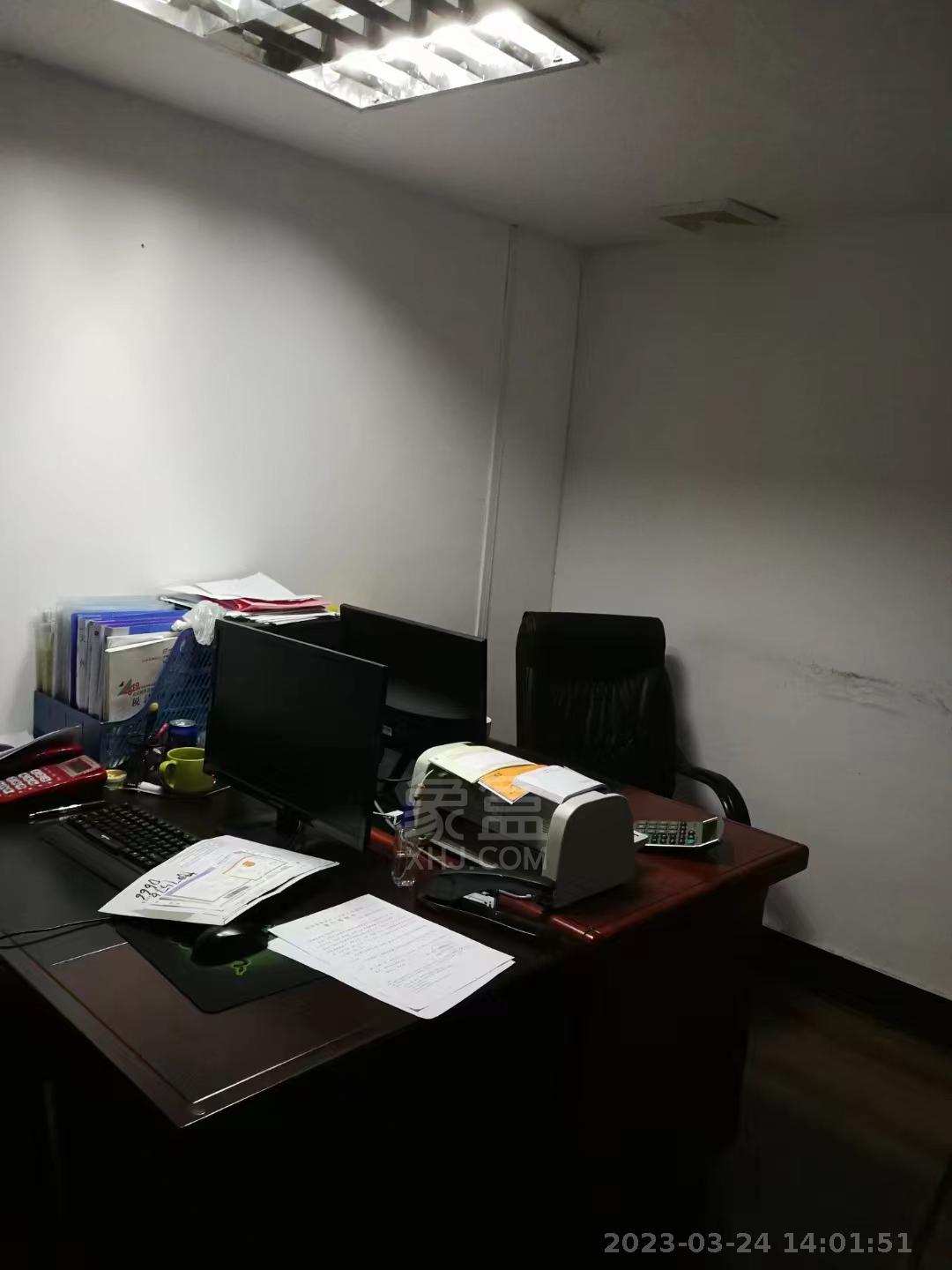 保利大厦  1室1厅1卫    2000.0元/月 保利大厦  1室1厅1卫    2000.0元/月室内图1