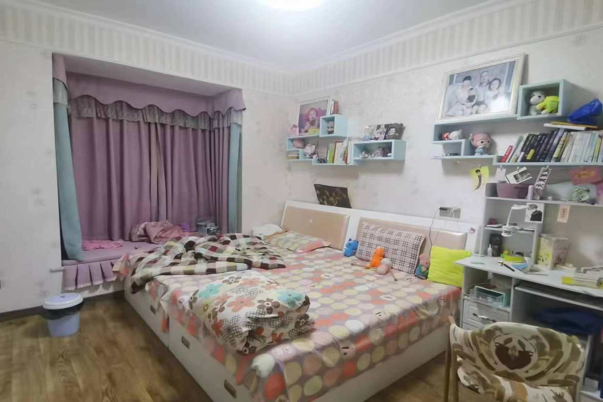 康城上品  4室2厅2卫   82.80万室内图