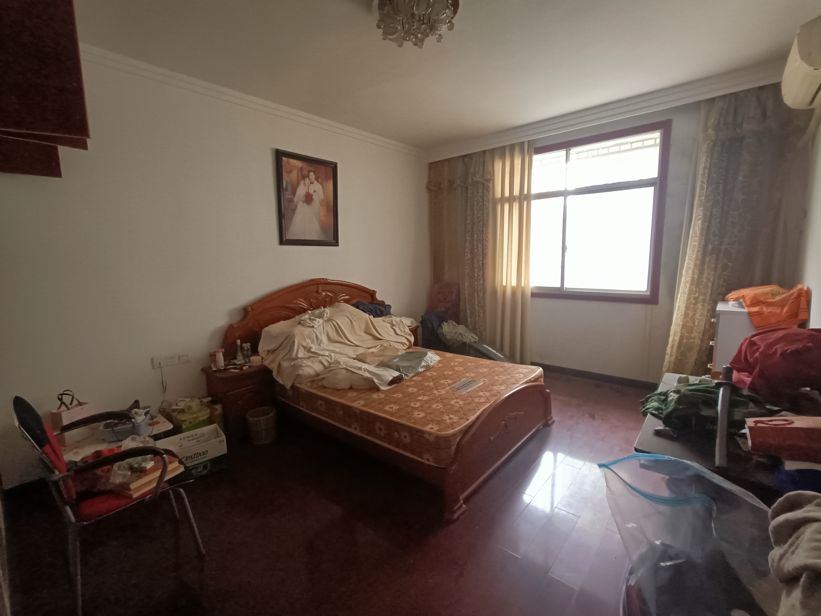 盐业局  4室2厅2卫    85.0万