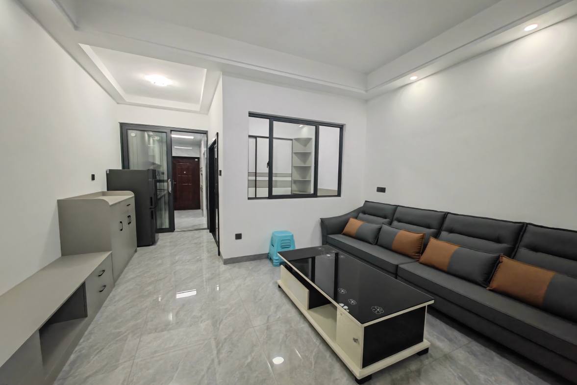 新九龙环球商业广场 2室1厅1卫 42.8万 新九龙环球商业广场 2室1厅1卫 42.8万客厅