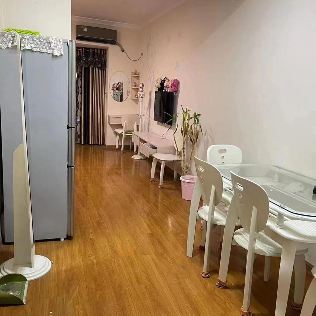 明兴翰苑一期  1室1厅1卫   1500.00元/月室内图1