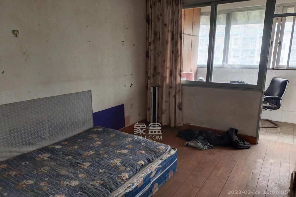 三湘小区  3室2厅1卫    1800.0元/月 三湘小区  3室2厅1卫    1800.0元/月室内图