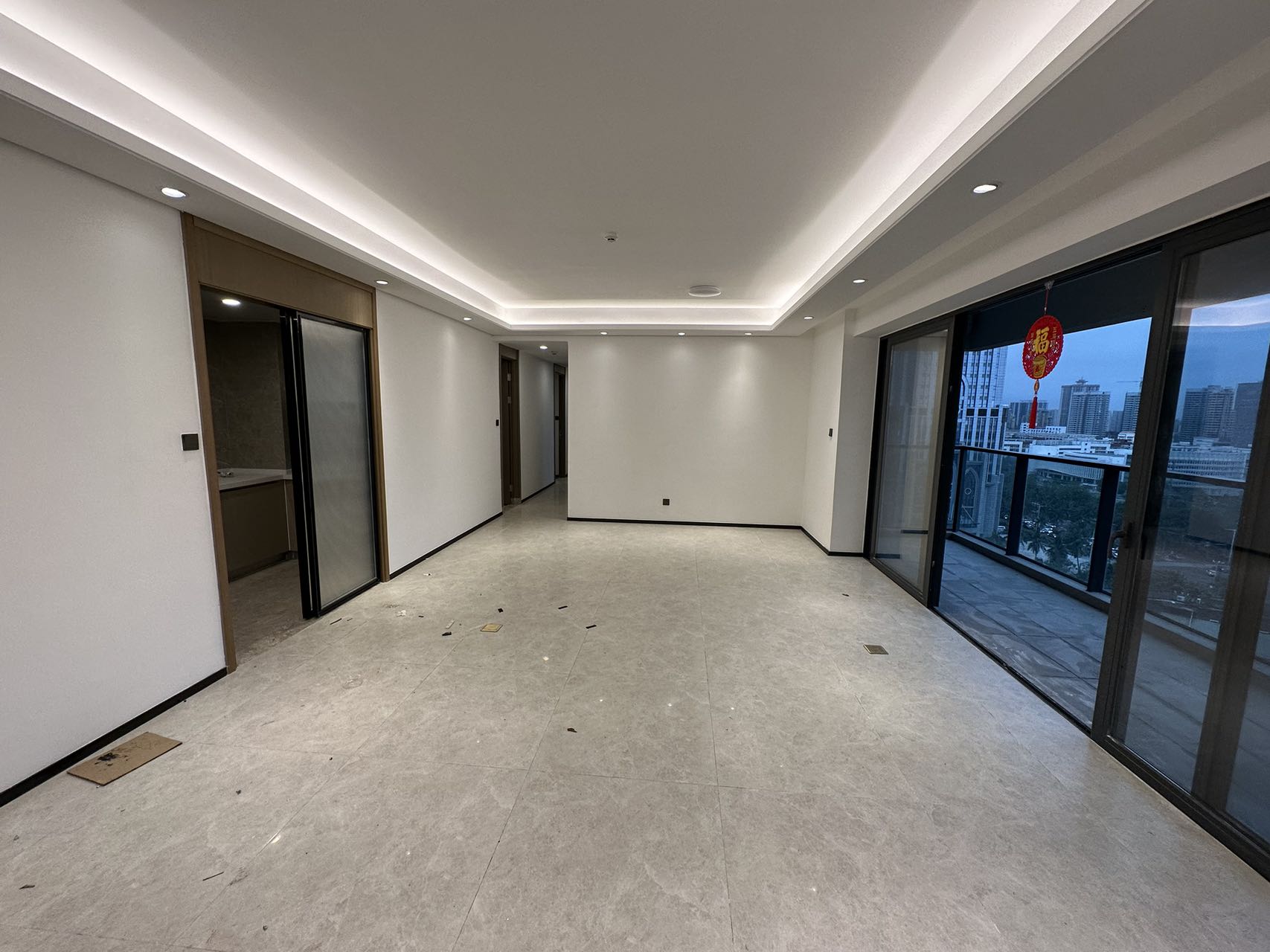 华润中心三期  4室2厅3卫   9200.00元/月