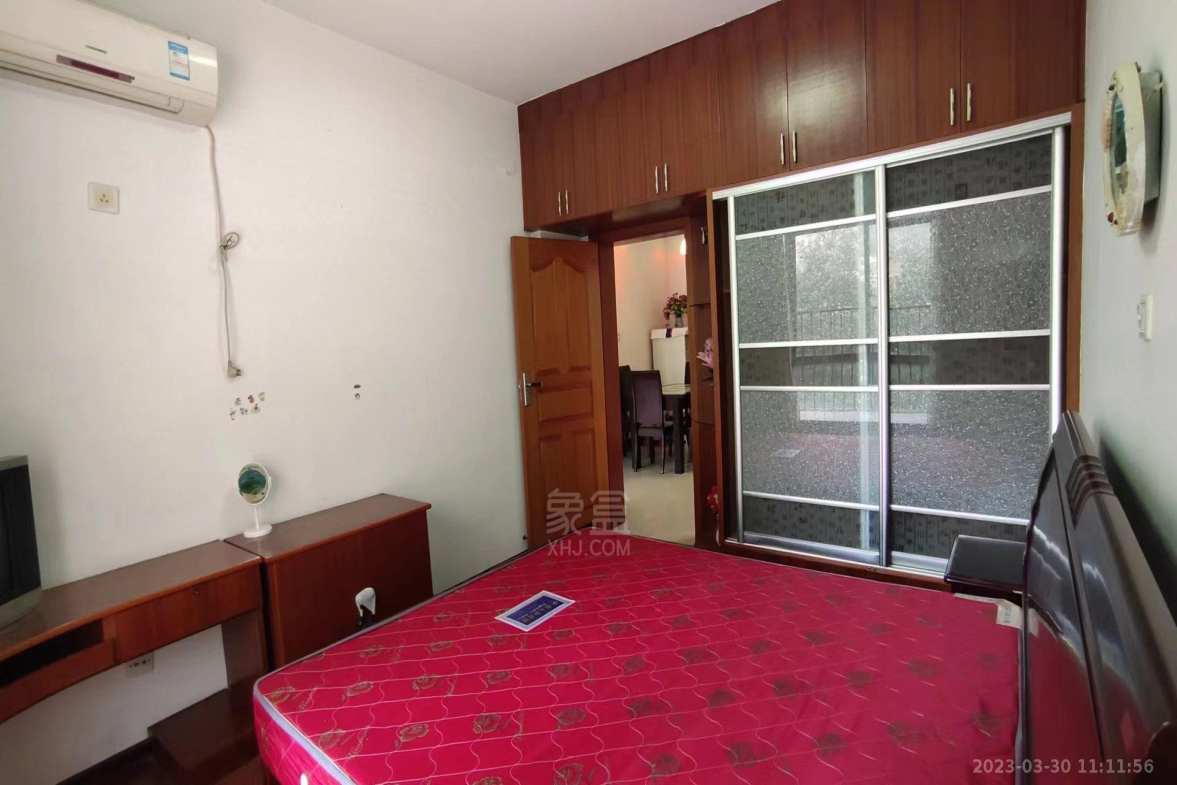 湘银二期世纪花园 2室2厅1卫 1600.0元/月 湘银二期世纪花园 2室2厅1卫 1600.0元/月室内图