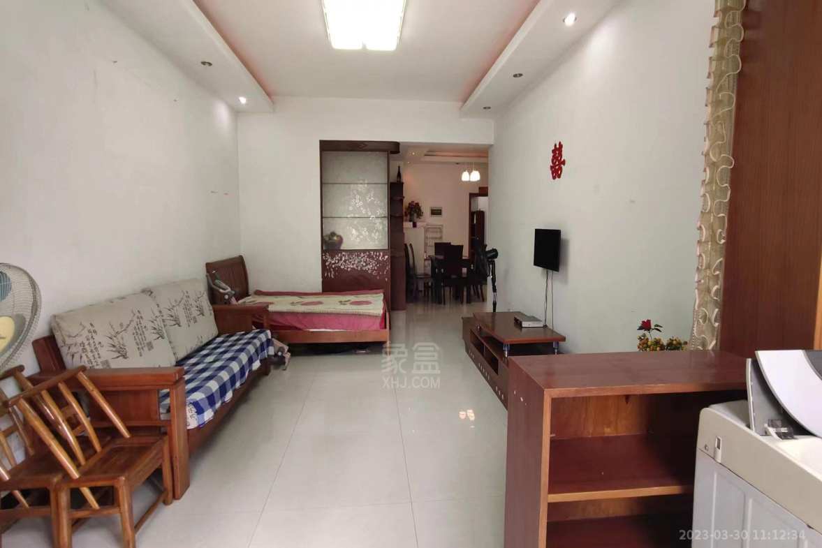 湘银二期世纪花园 2室2厅1卫 1600.0元/月 湘银二期世纪花园 2室2厅1卫 1600.0元/月室内图