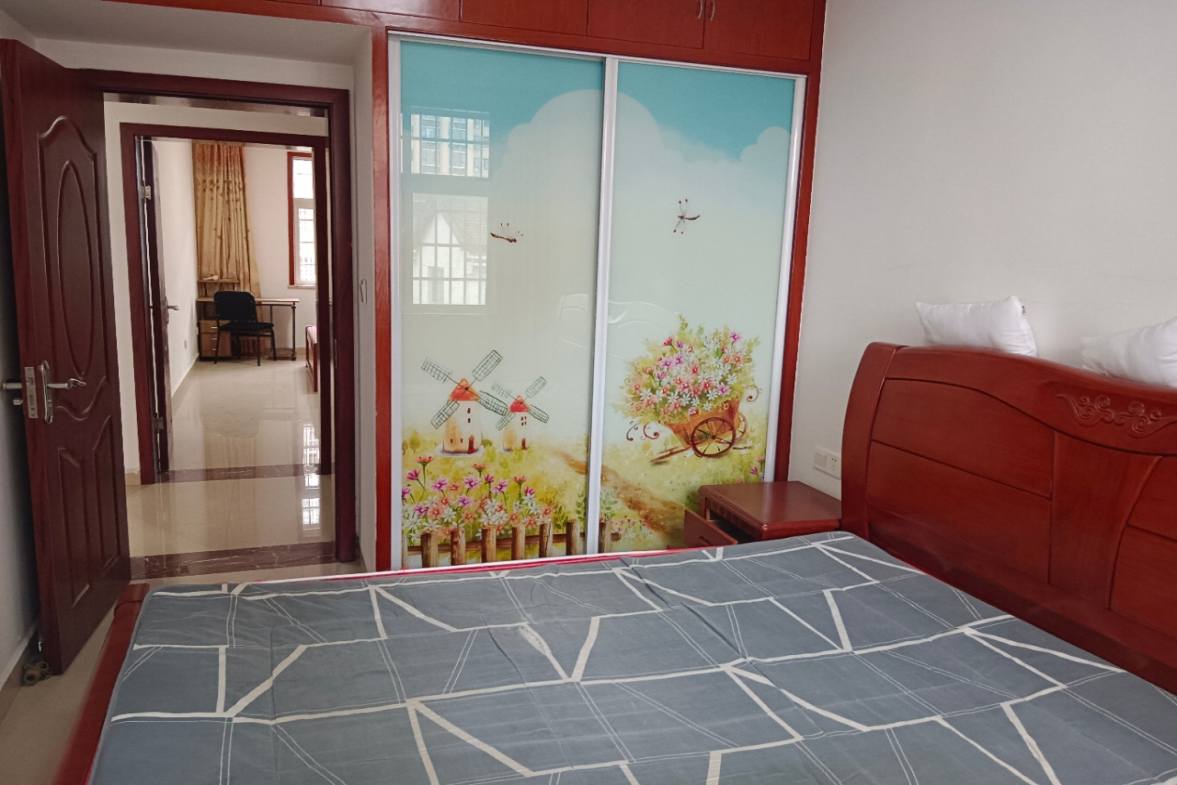 东风二组  2室2厅1卫   1400.00元/月户型图