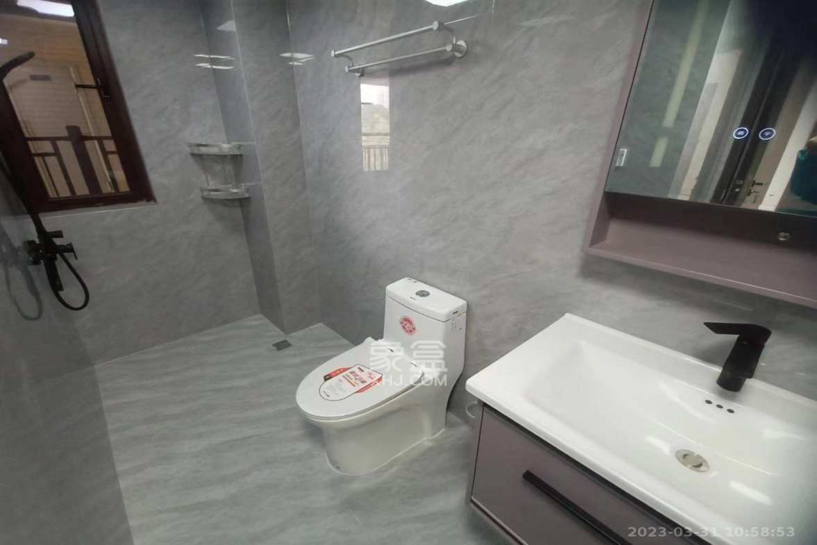 春晖花园  3室2厅2卫    2300.0元/月室内图