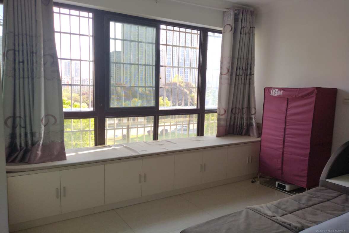 华府龙苑  2室2厅1卫    1800.0元/月室内图