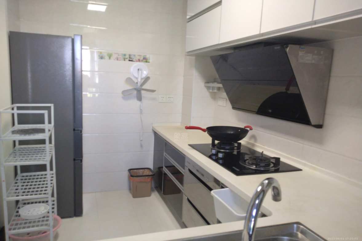 华府龙苑  2室2厅1卫    1800.0元/月室内图