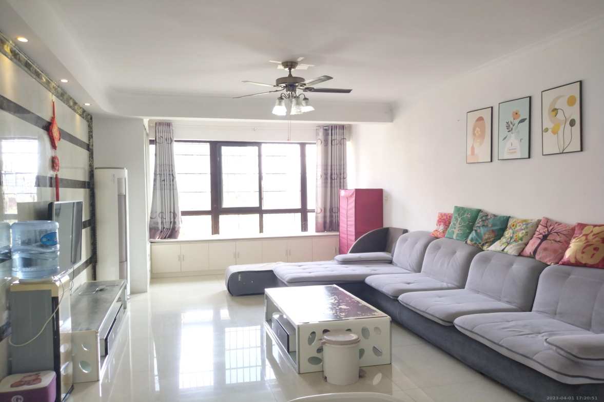 华府龙苑  2室2厅1卫    1800.0元/月室内图