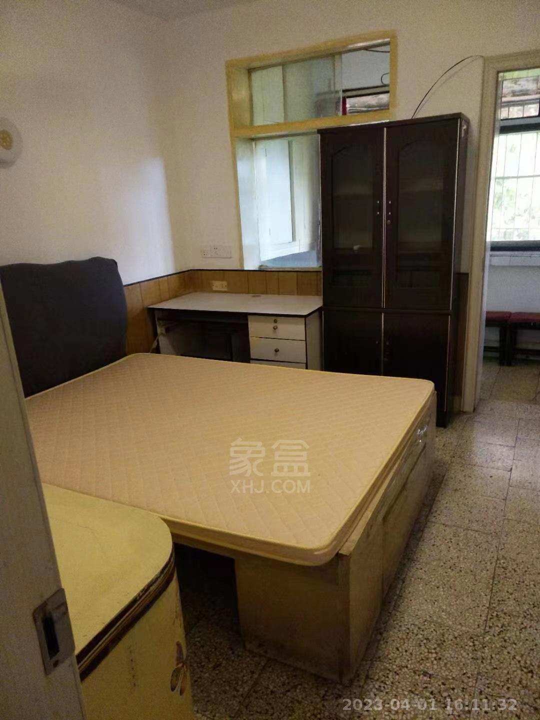 钻石路散盘  3室1厅2卫   1100.00元/月室内图