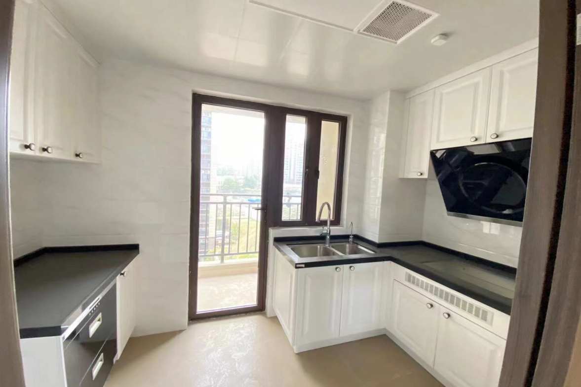 碧桂园豪园-二期  3室2厅2卫   90.00万 碧桂园豪园-二期  3室2厅2卫   90.00万客厅