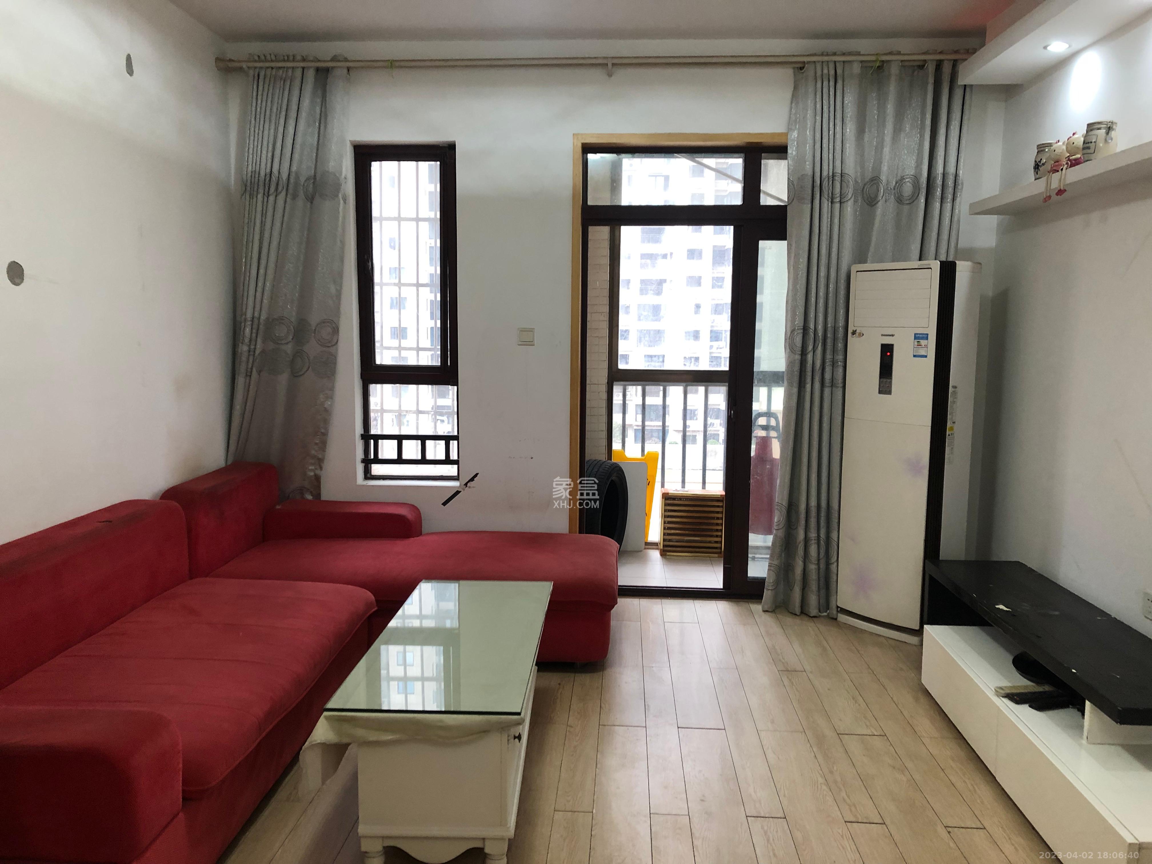 鹏基诺亚山林 3室2厅1卫 1800.0元/月