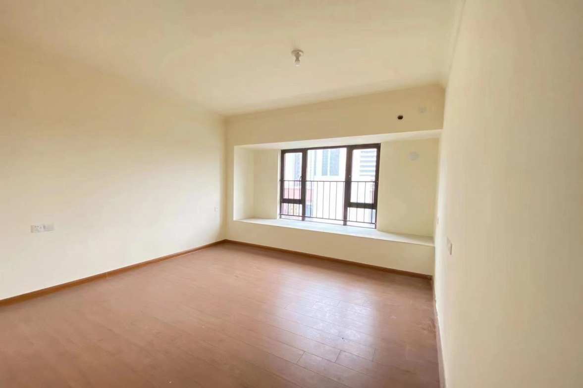 碧桂园豪园-二期  3室2厅2卫   90.00万 碧桂园豪园-二期  3室2厅2卫   90.00万室内图1