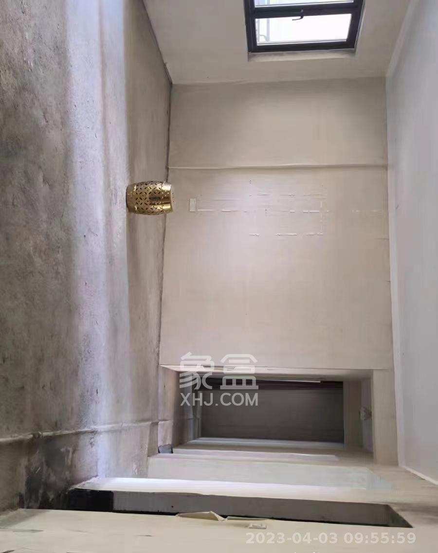 蓝光雍锦半岛  4室2厅2卫    1800.0元/月室内图