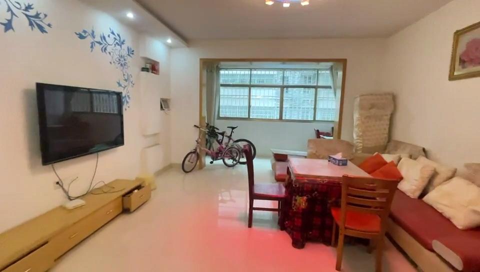 福源小区  3室2厅2卫    1500.0元/月室内图1