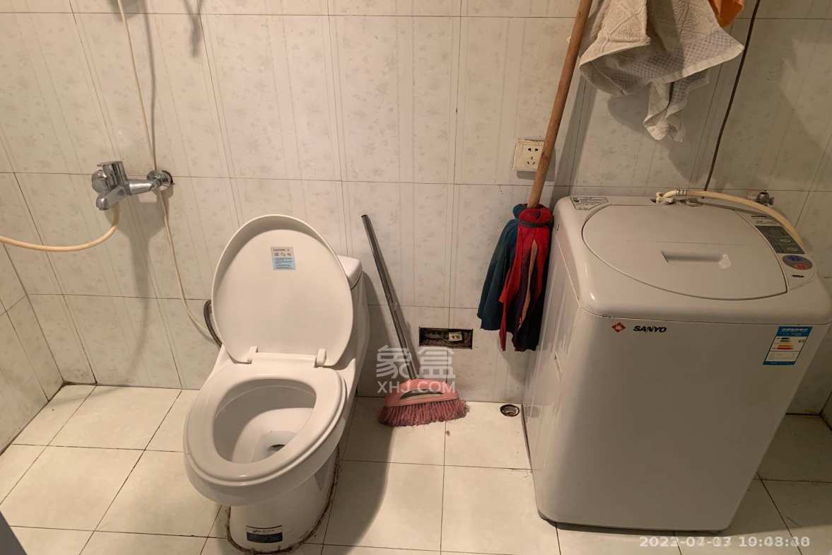 慈善大厦  1室1厅1卫    1300.0元/月 慈善大厦  1室1厅1卫    1300.0元/月室内图