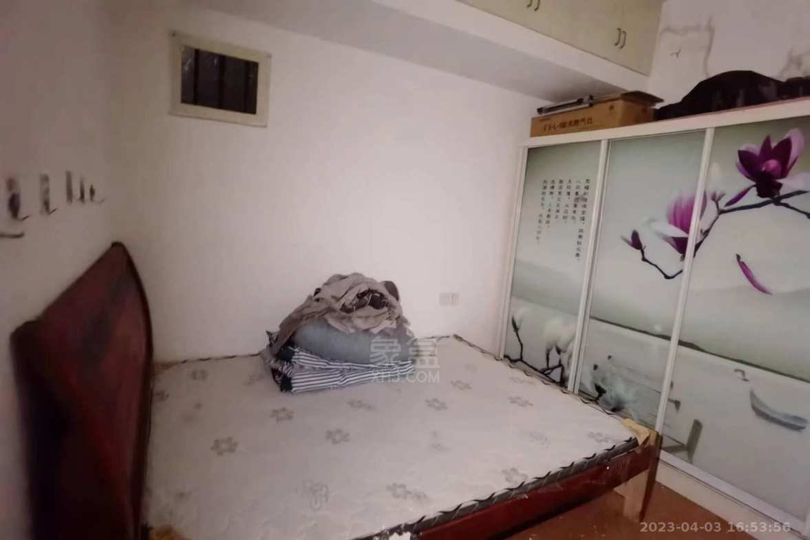 钟鼓岭龙山塘 3室2厅1卫 1800.0元/月 钟鼓岭龙山塘 3室2厅1卫 1800.0元/月室内图