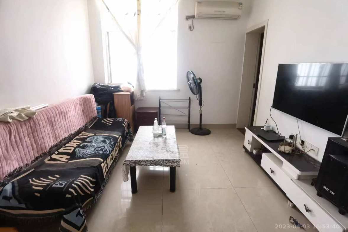 钟鼓岭龙山塘 3室2厅1卫 1800.0元/月 钟鼓岭龙山塘 3室2厅1卫 1800.0元/月室内图