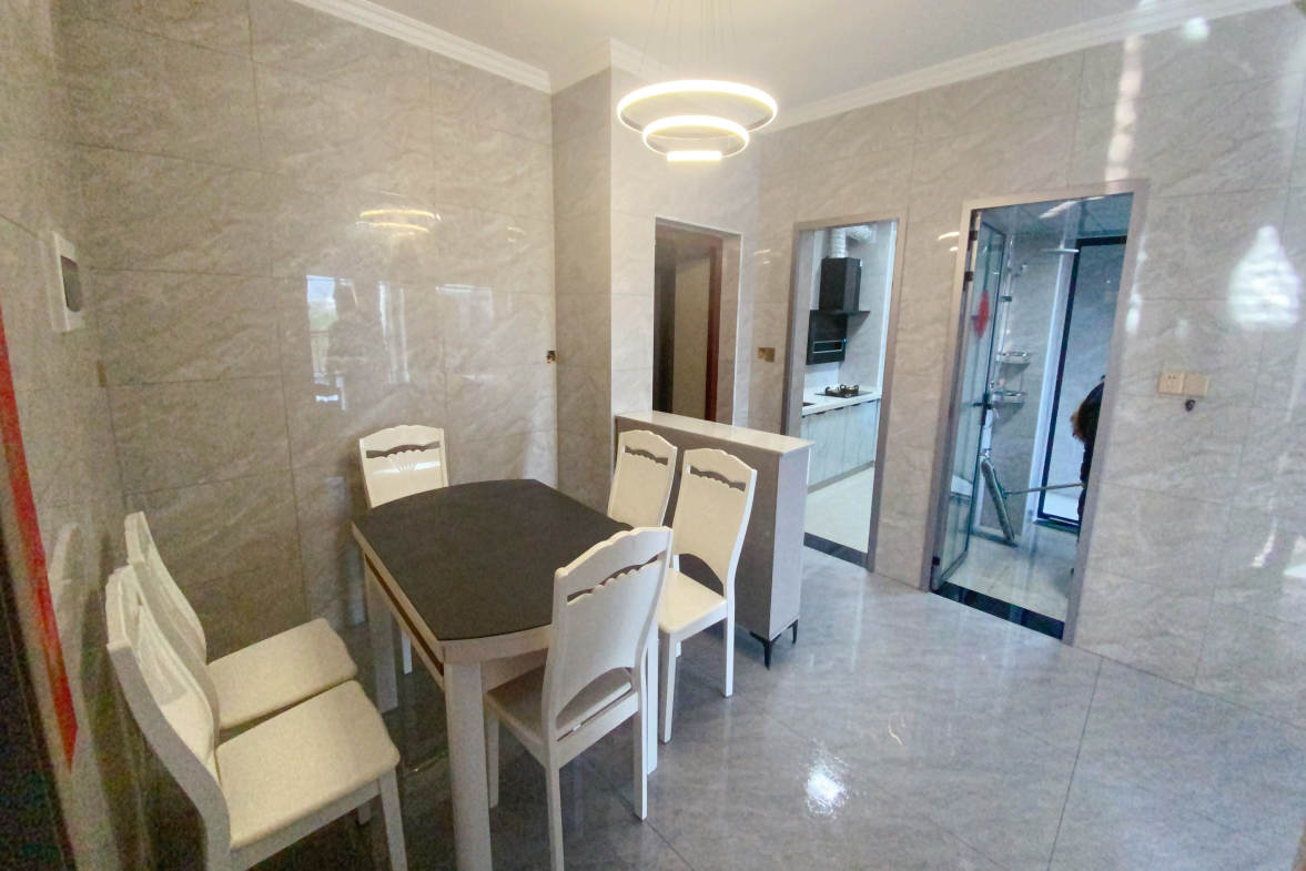 五江碧桂园城市广场 3室2厅2卫 2800.00元/月 五江碧桂园城市广场 3室2厅2卫 2800.00元/月室内图