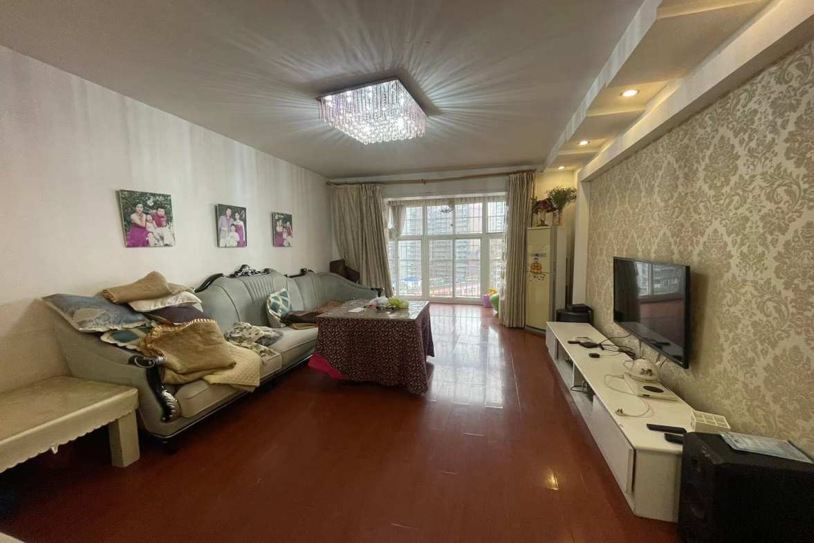 东方豪苑 3室2厅1卫 1700.0元/月 东方豪苑 3室2厅1卫 1700.0元/月室内图