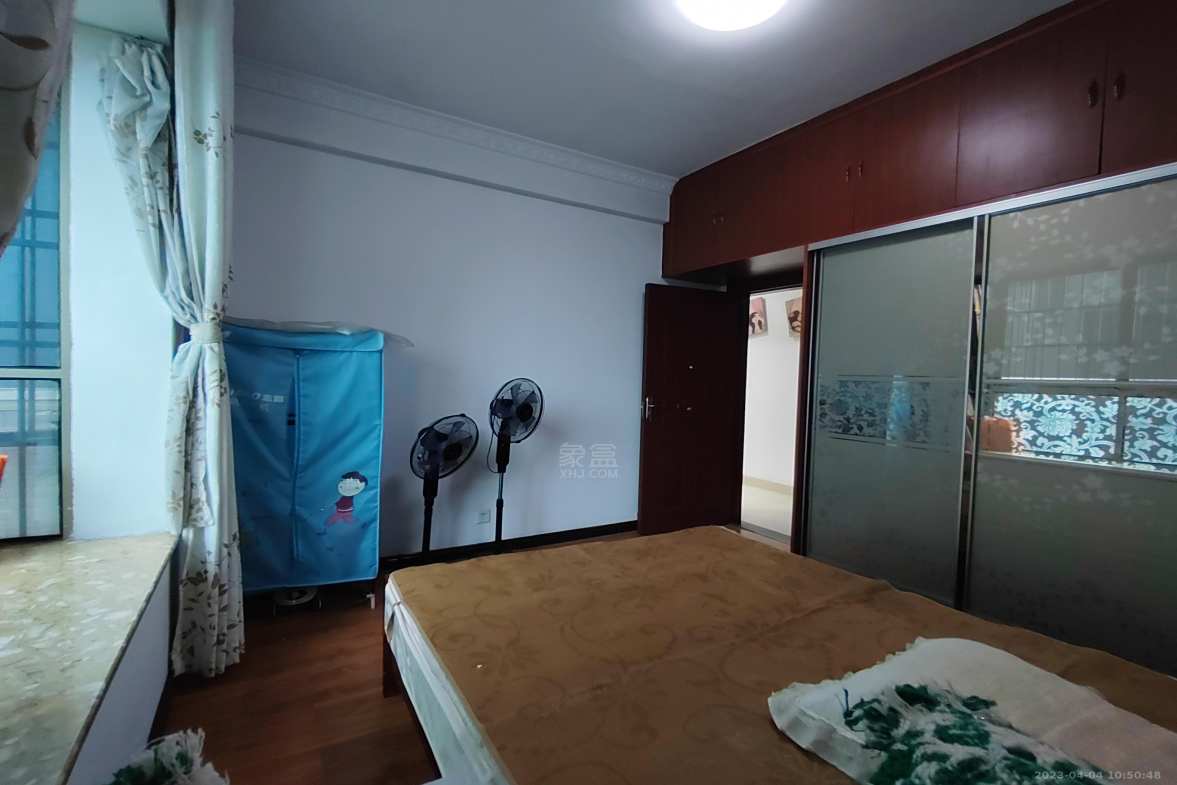 城南星座 3室2厅2卫 1500.0元/月 城南星座 3室2厅2卫 1500.0元/月室内图