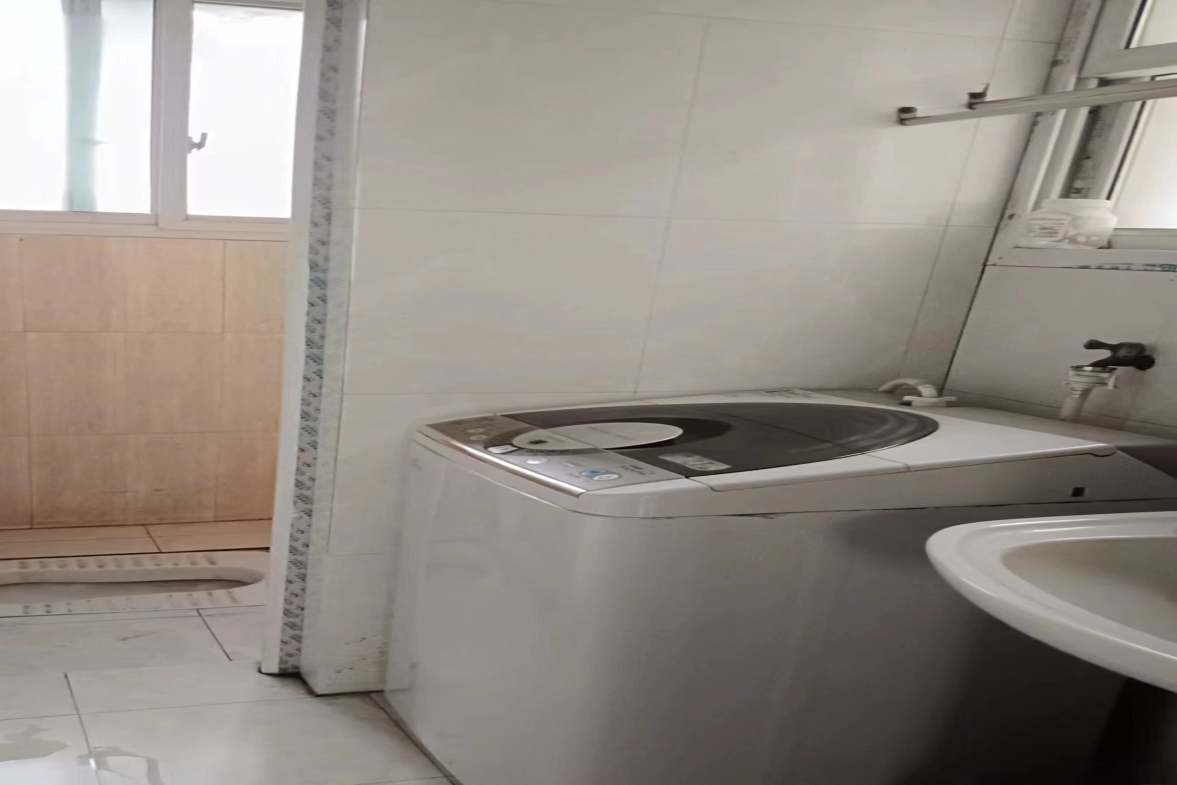 谭家山社区  3室1厅1卫    20.8万 谭家山社区  3室1厅1卫    20.8万室内图