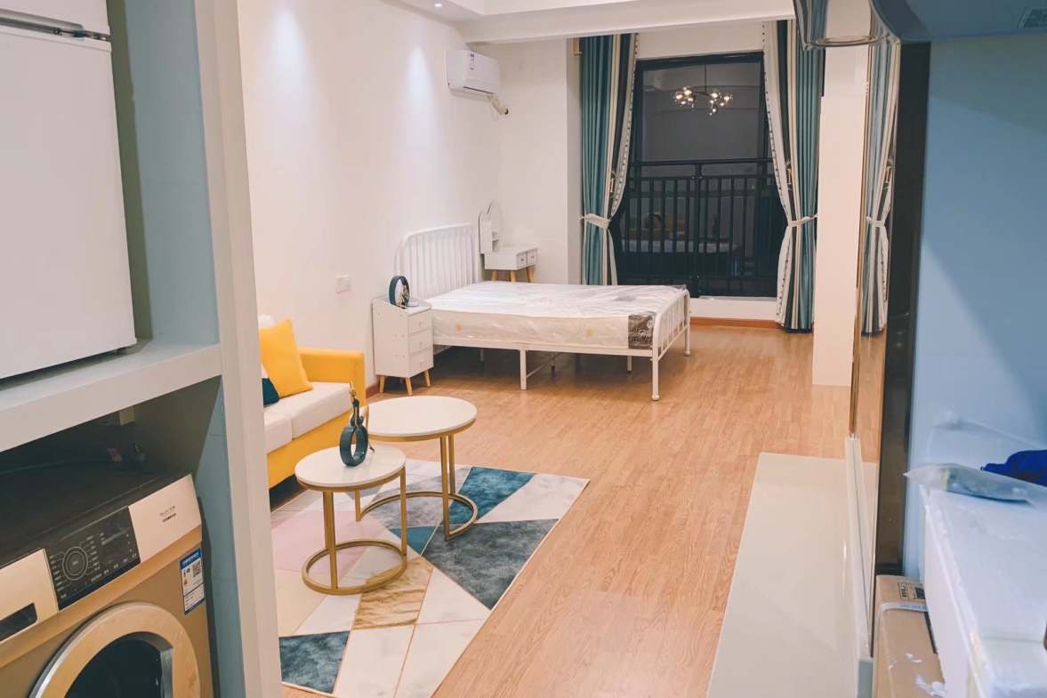 五江碧桂园城市广场  1室1厅1卫    1300.0元/月室内图1