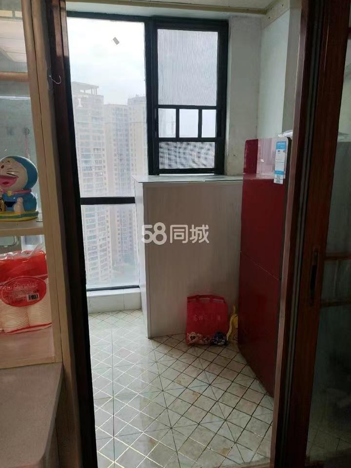 九圆大厦 2室1厅1卫 1600.0元/月 九圆大厦 2室1厅1卫 1600.0元/月室内图