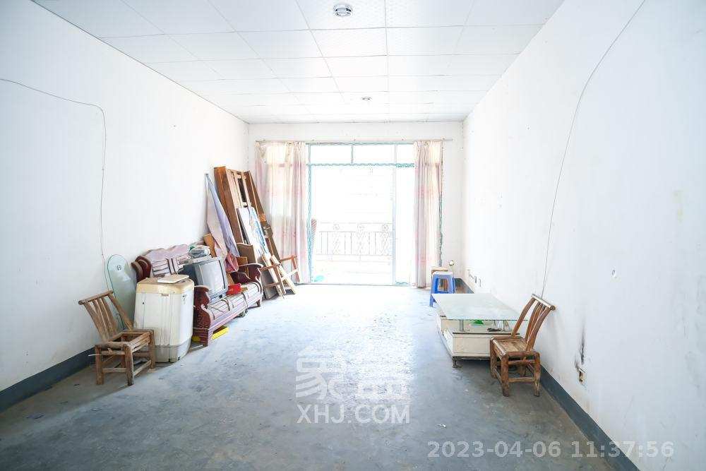 湘绣城 2室2厅1卫 800.0元/月 湘绣城 2室2厅1卫 800.0元/月室内图