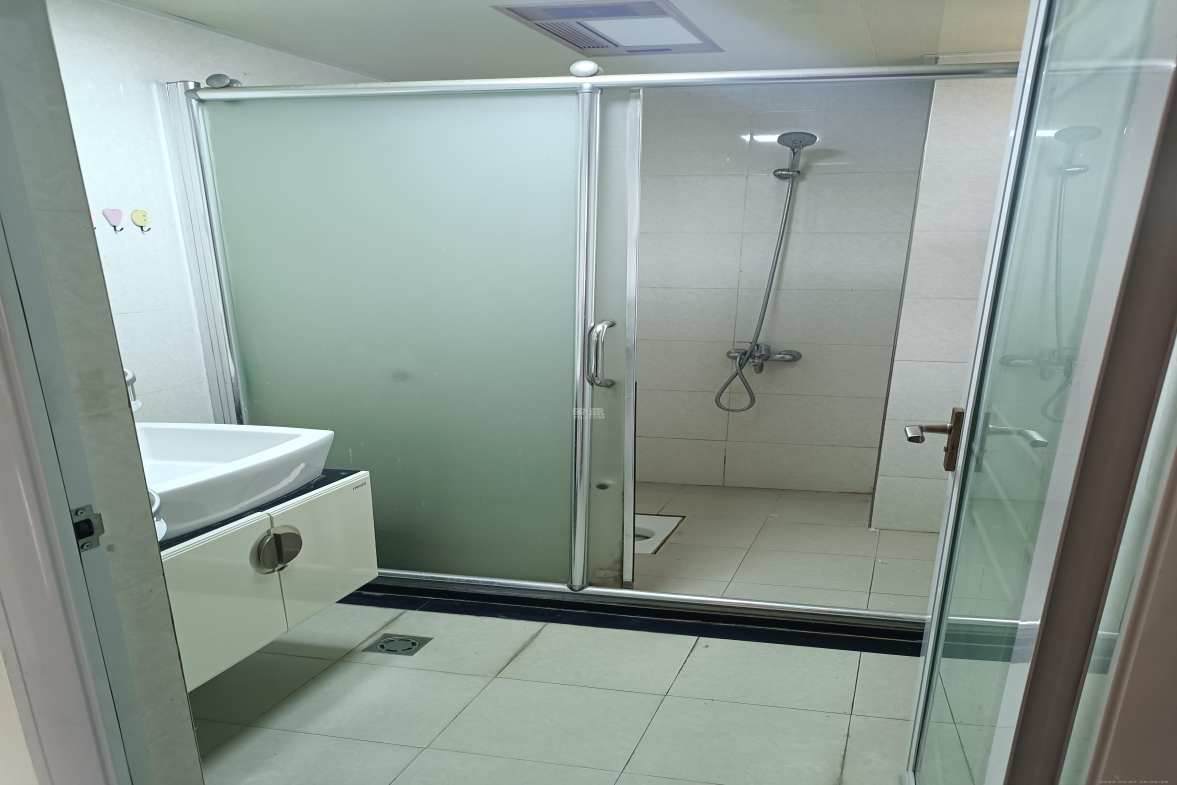 碧桂园威尼斯城 2室2厅1卫 2200.00元/月 碧桂园威尼斯城 2室2厅1卫 2200.00元/月室内图