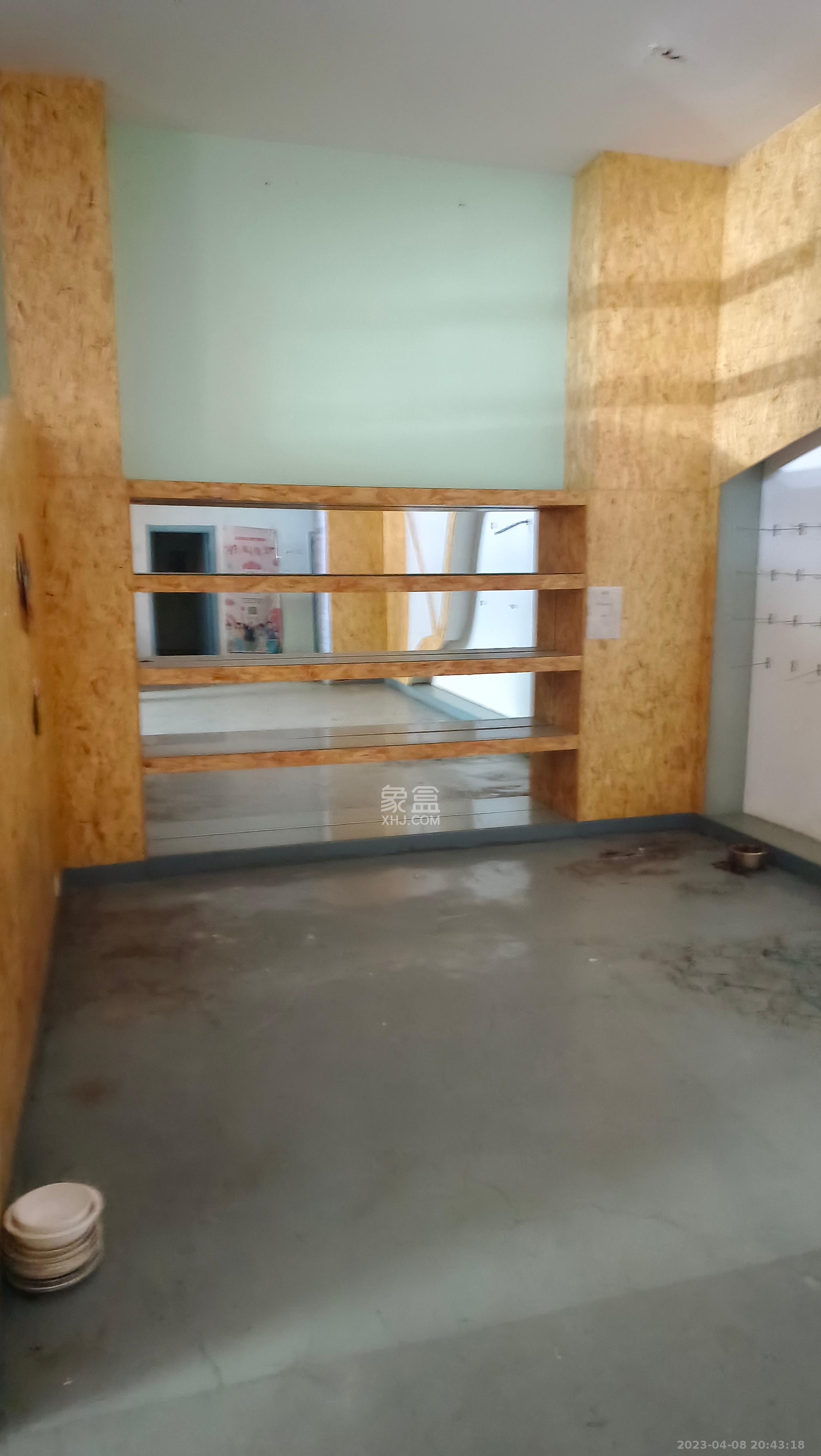 解放南路散盘   992.58㎡      36100.0元/月室内图