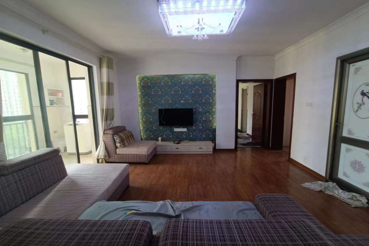 星河国际 3室2厅2卫 2000.0元/月 星河国际 3室2厅2卫 2000.0元/月室内图