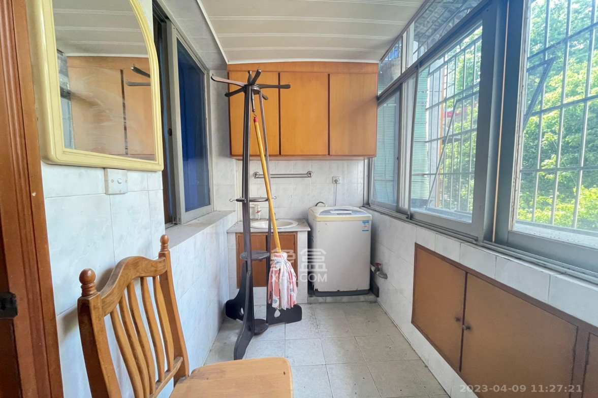 上麻园岭散盘  3室2厅1卫    2300.0元/月室内图