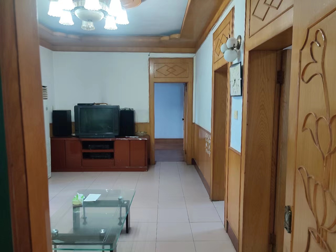 市人大政协机关大院住宅区（老市委）  3室2厅1卫   58.80万