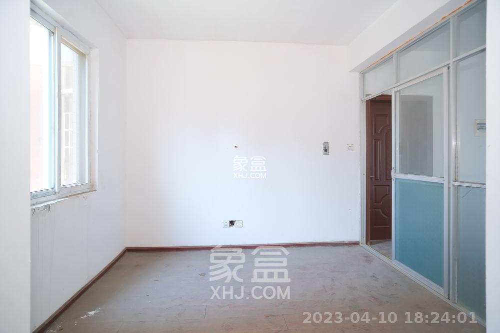 长丰星城 4室2厅2卫 1500.0元/月 长丰星城 4室2厅2卫 1500.0元/月室内图