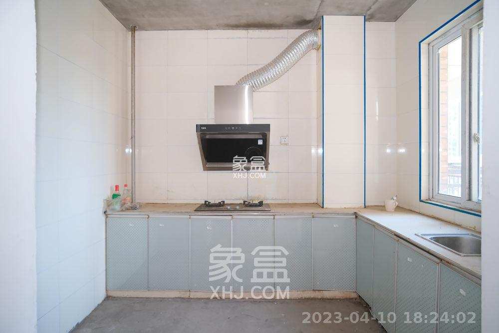 长丰星城 4室2厅2卫 1500.0元/月 长丰星城 4室2厅2卫 1500.0元/月室内图