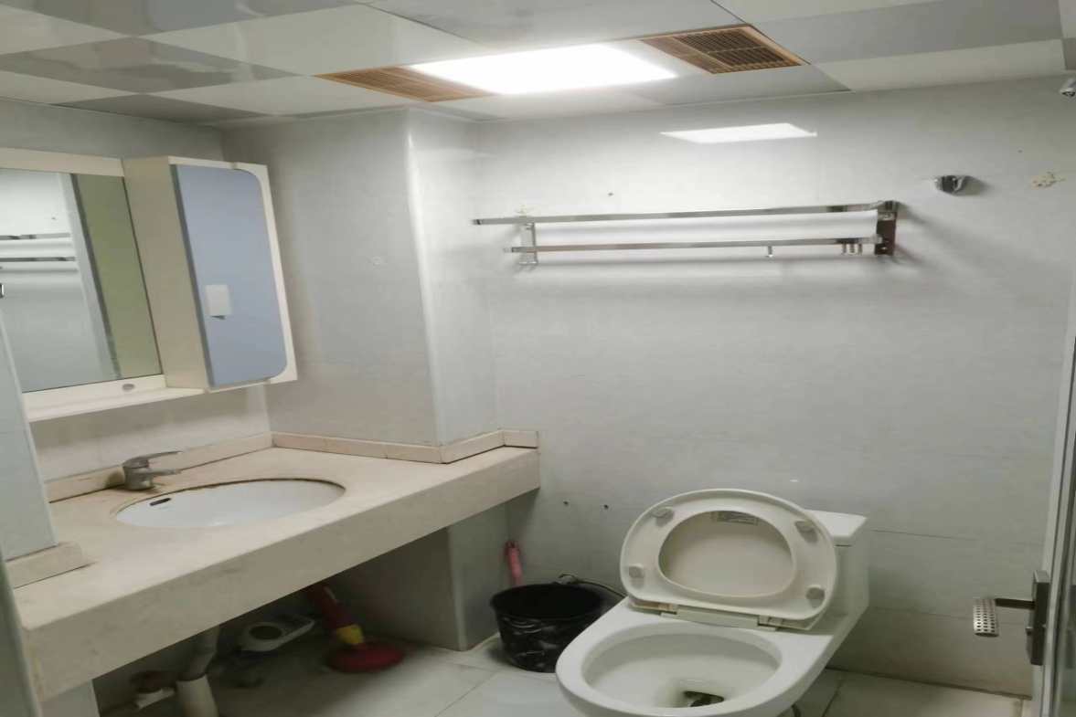 M国际  2室1厅1卫    1500.0元/月室内图