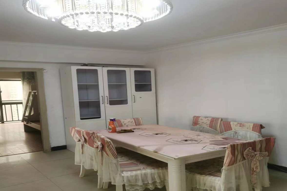 M国际  2室1厅1卫    1500.0元/月室内图