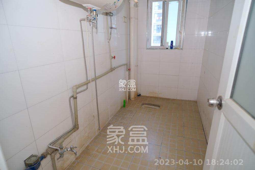 长丰星城 4室2厅2卫 1500.0元/月 长丰星城 4室2厅2卫 1500.0元/月室内图