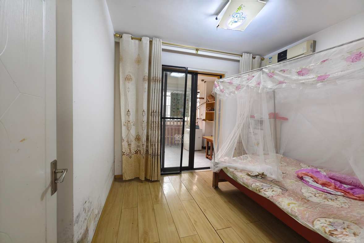 幸福里润城(幸福里二期) 3室2厅2卫 3500.0元/月 幸福里润城(幸福里二期) 3室2厅2卫 3500.0元/月室内图