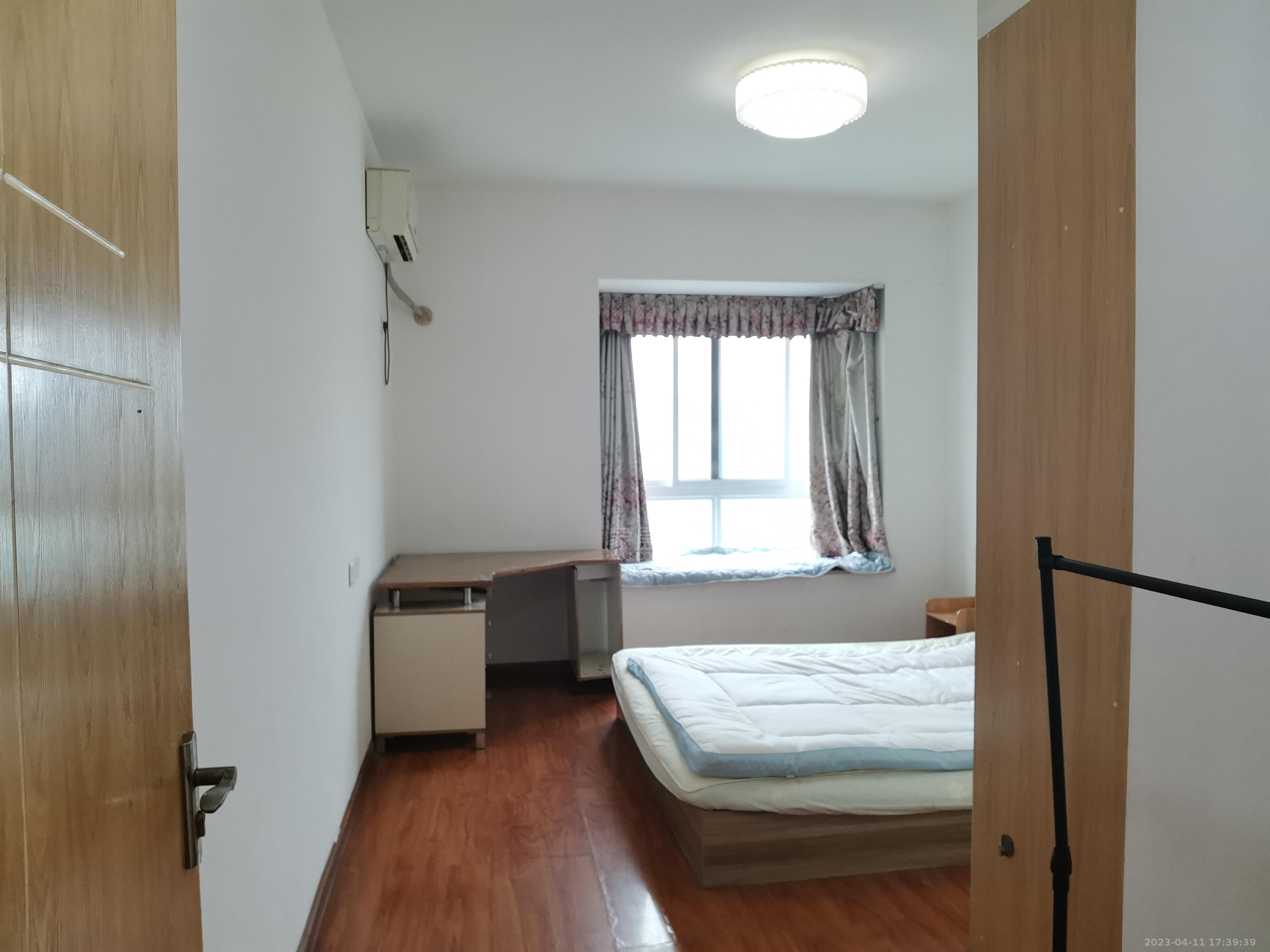 康馨佳园  3室2厅1卫   1800.00元/月