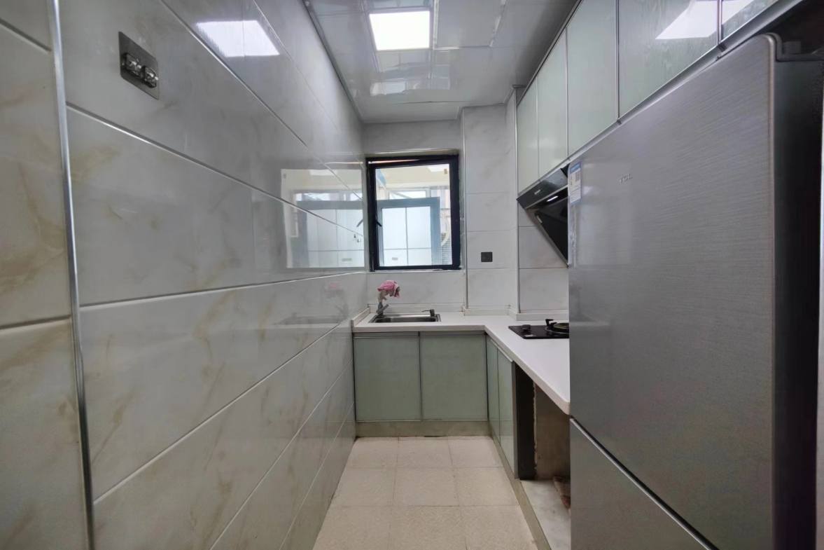 百弘学府城  1室1厅1卫   1000.00元/月 百弘学府城  1室1厅1卫   1000.00元/月室内图