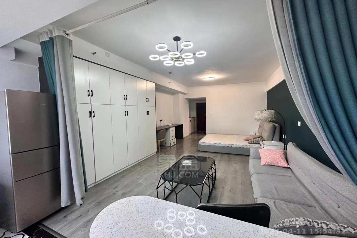 米兰公馆  1室1厅1卫    1600.0元/月室内图