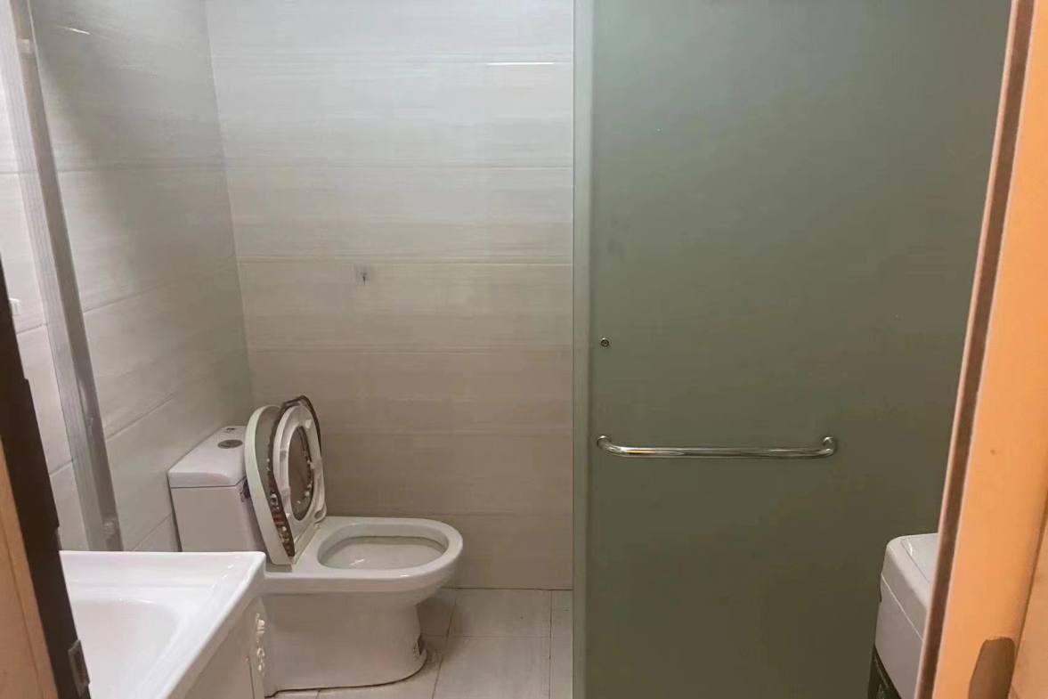 华南城市广场  0室0厅0卫   1600.00元/月小区图