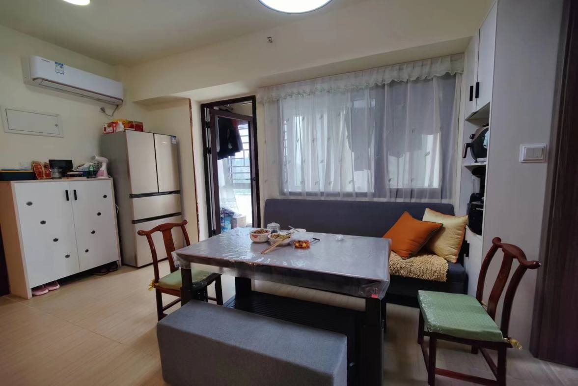 碧桂园翘楚棠  2室1厅1卫   1400.00元/月室内图